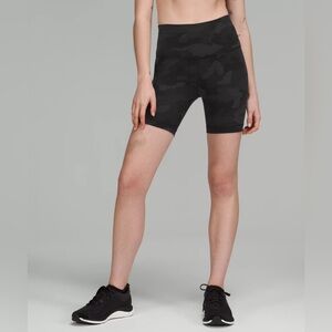 Lululemon Wunder Train High-Rise Short 6"